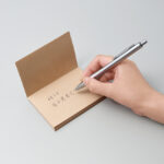 サトウキビと竹からできたエコメモ